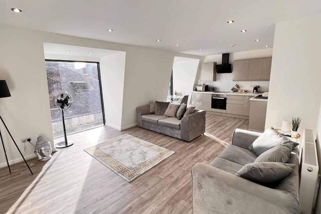 Top Floor Gem In Liverpool City Centre Apartment Bagian luar foto
